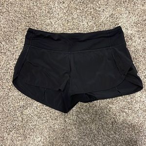 Lululemon Speed Up Short. Black size 6